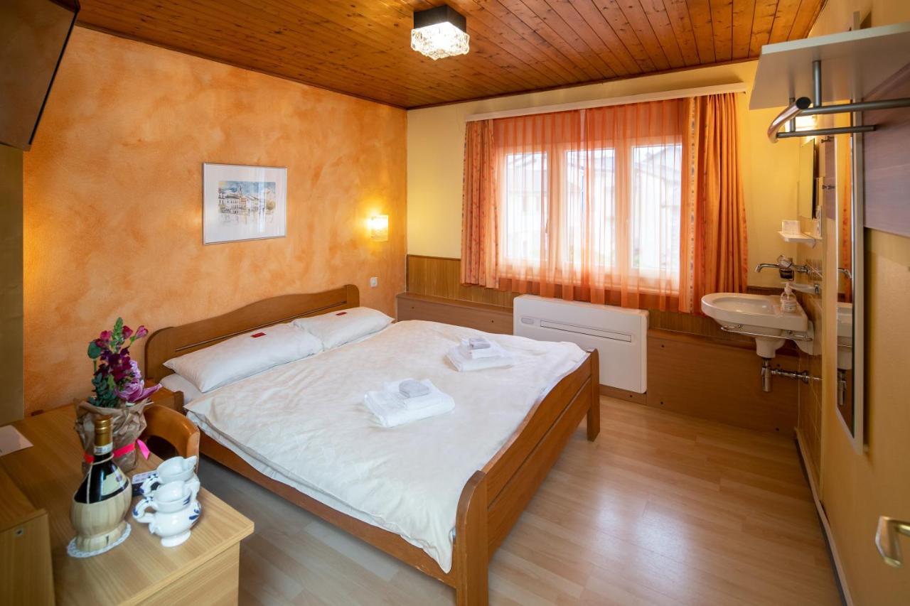 Albergo Pensione San Giorgio Losone Exterior foto